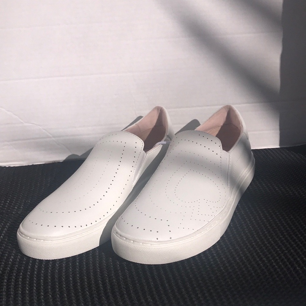 🆕Kate Spade Perforated Leather Slip Ons